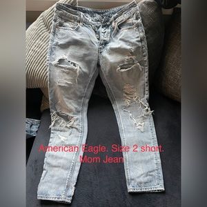 American eagle mom jeans. Size 2 short